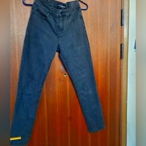 WOMEN'S LUCKY BRAND SKINNY JEANS SIZE 8